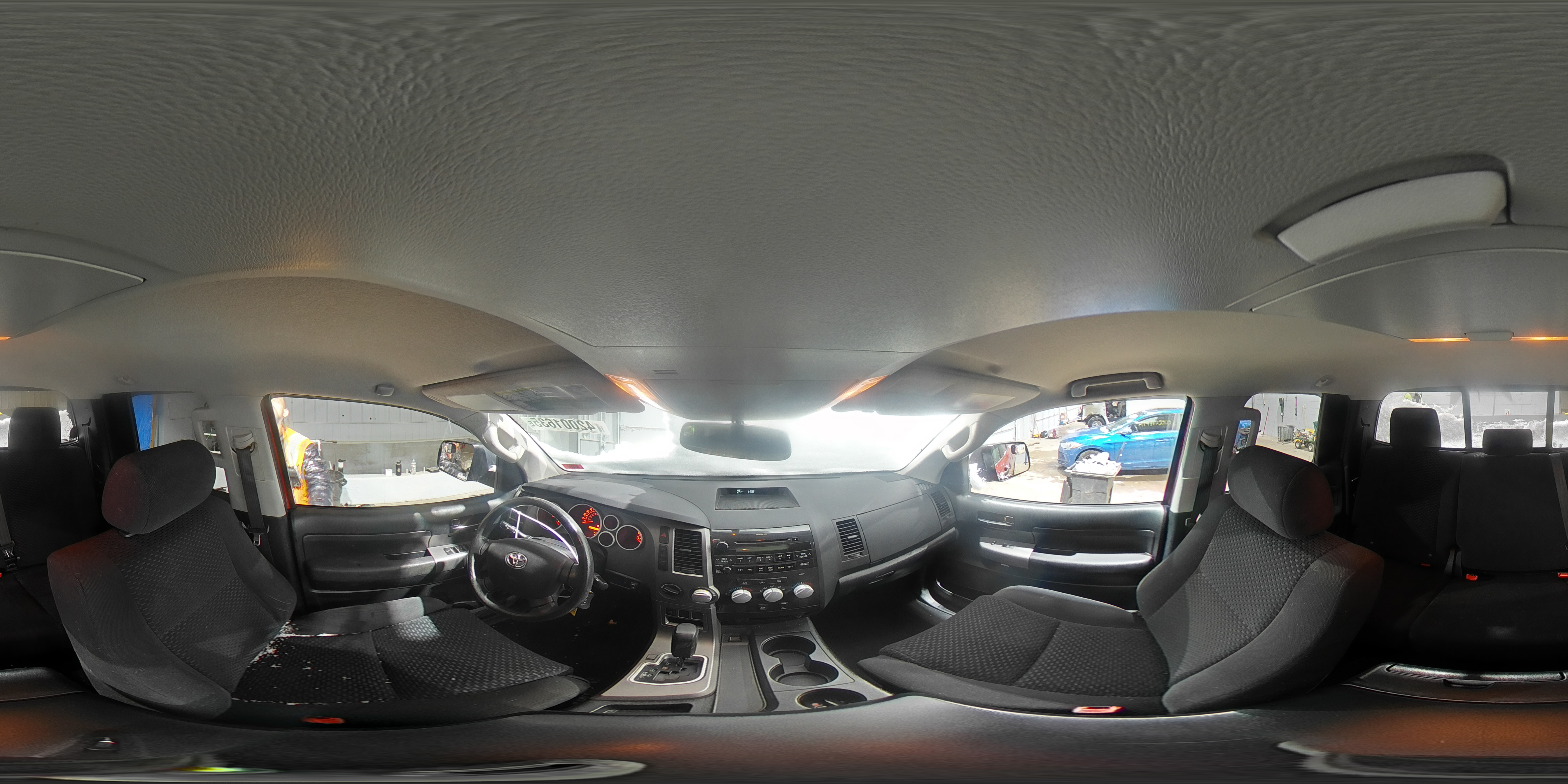 2012 Toyota Tundra - Image 14
