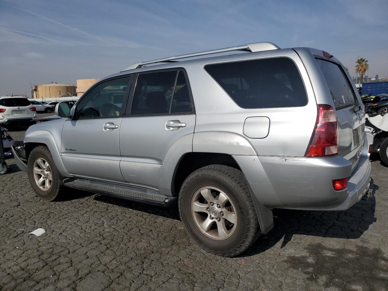 2005 Toyota 4Runner - Image 2