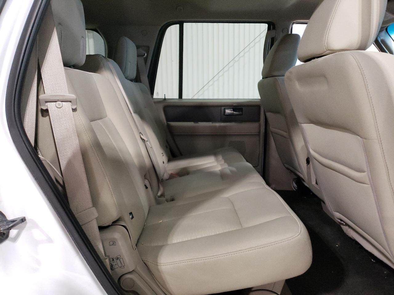 2009 Ford Expedition - Image 11