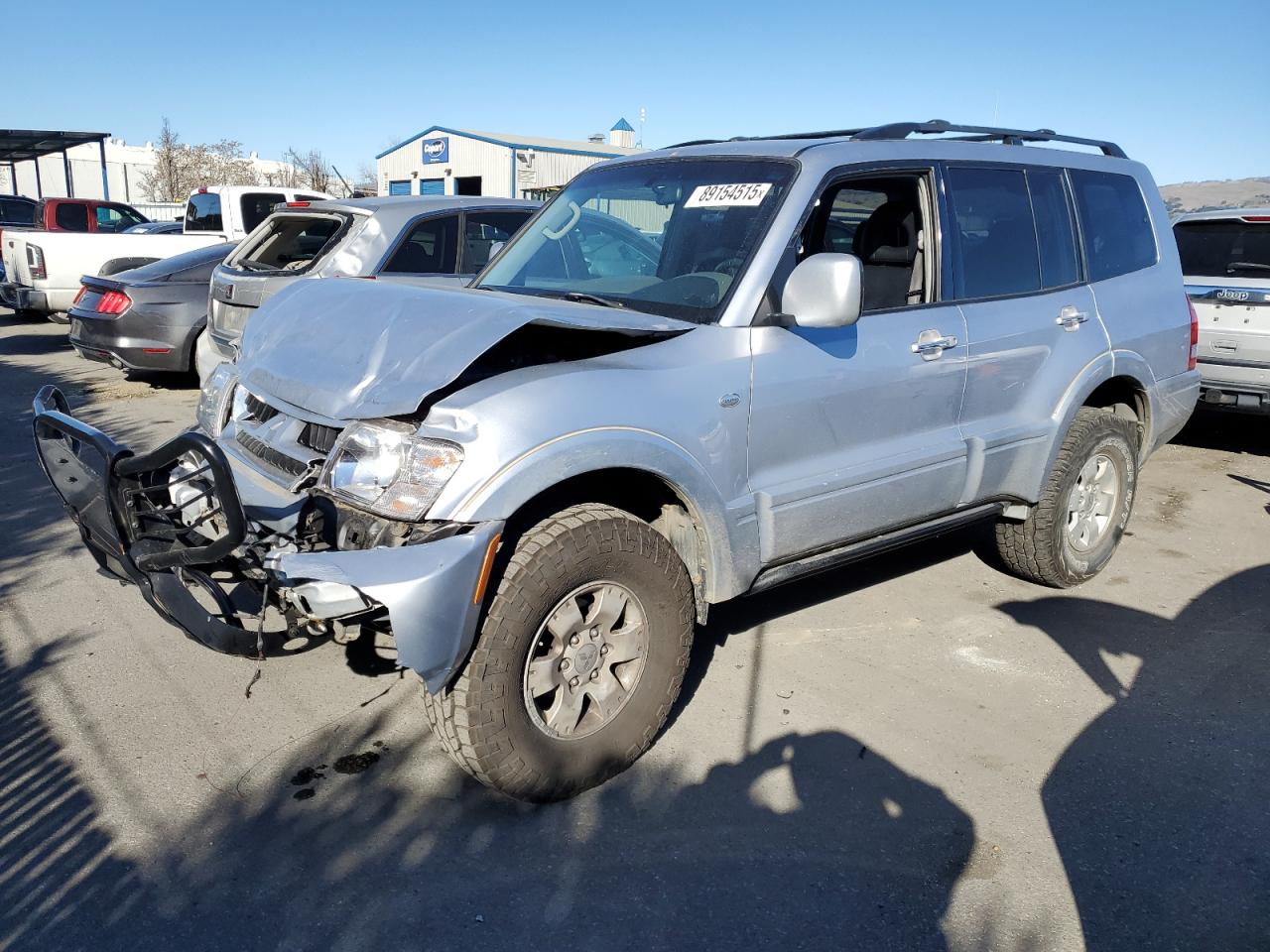 2004 Mitsubishi Montero - Image 1