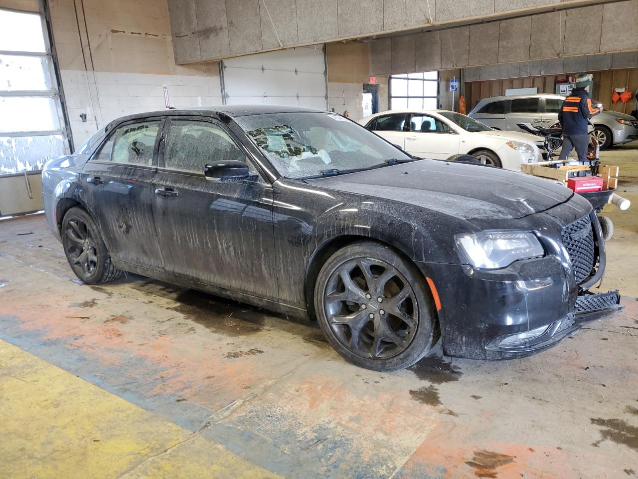 2021 Chrysler 300 - Image 4