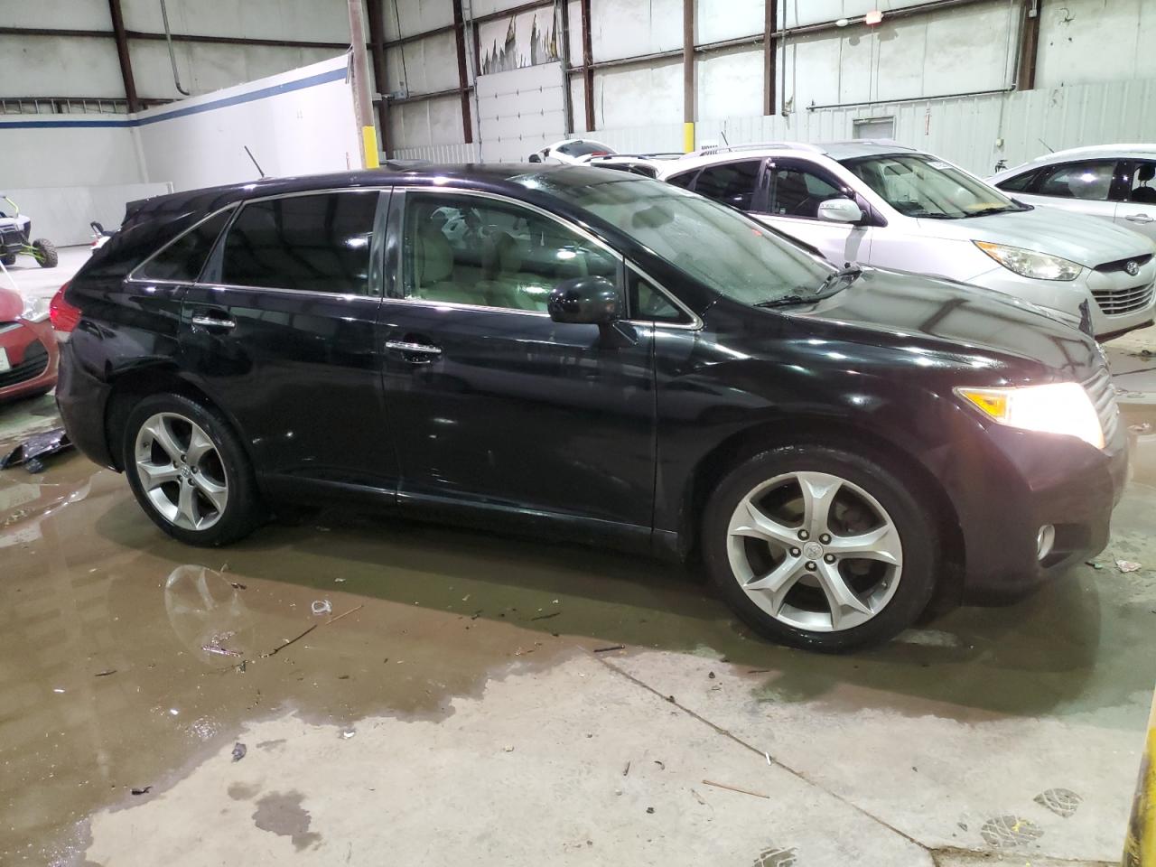 2012 Toyota Venza - Image 4