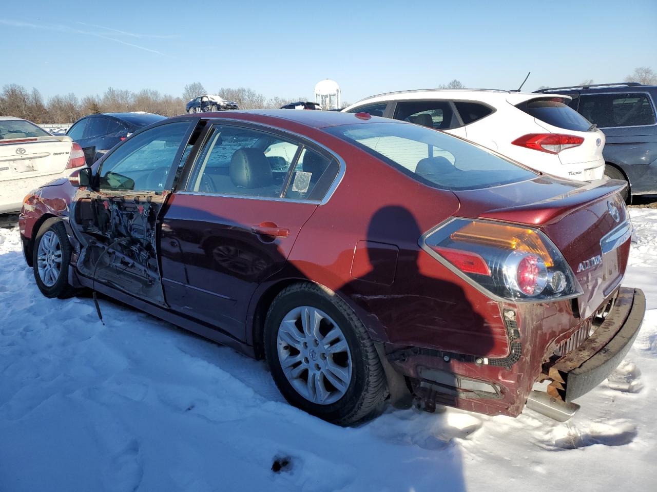 2010 Nissan Altima - Image 2