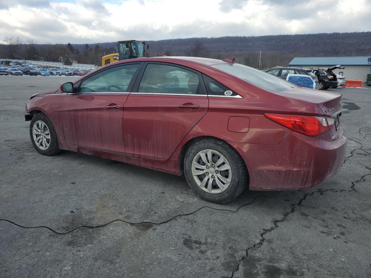 2011 Hyundai Sonata - Image 2