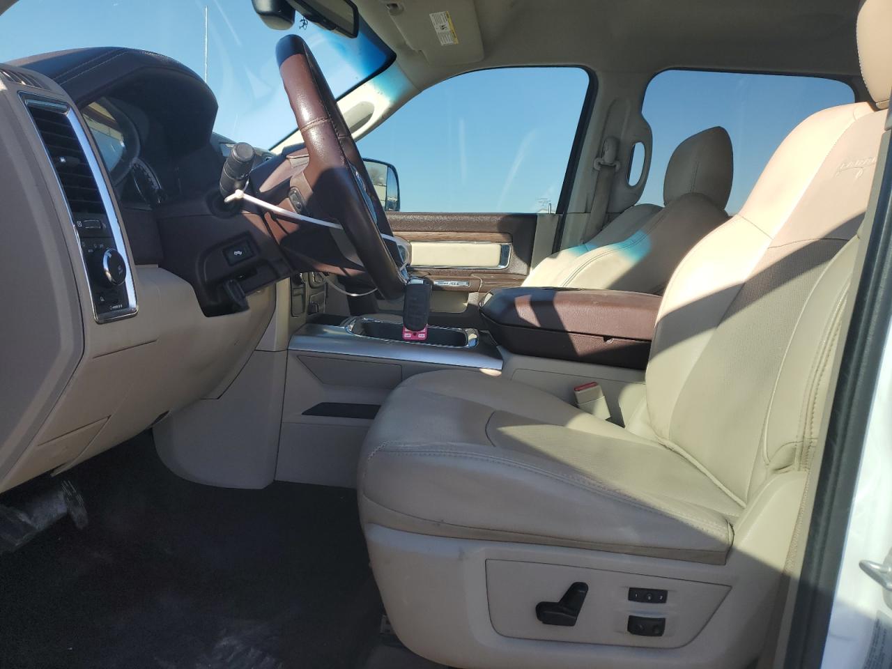 2017 RAM 2500 - Image 7