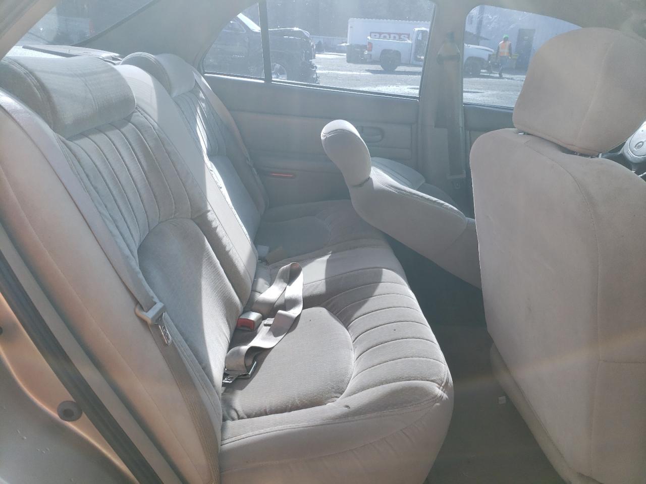 2001 Buick Century - Image 10