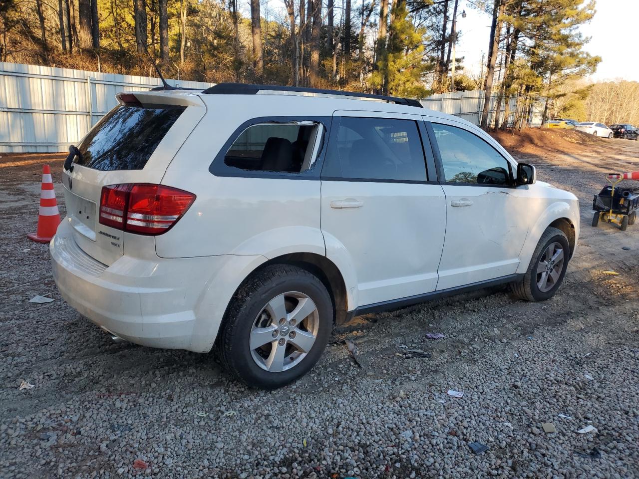 2010 Dodge Journey - Image 3