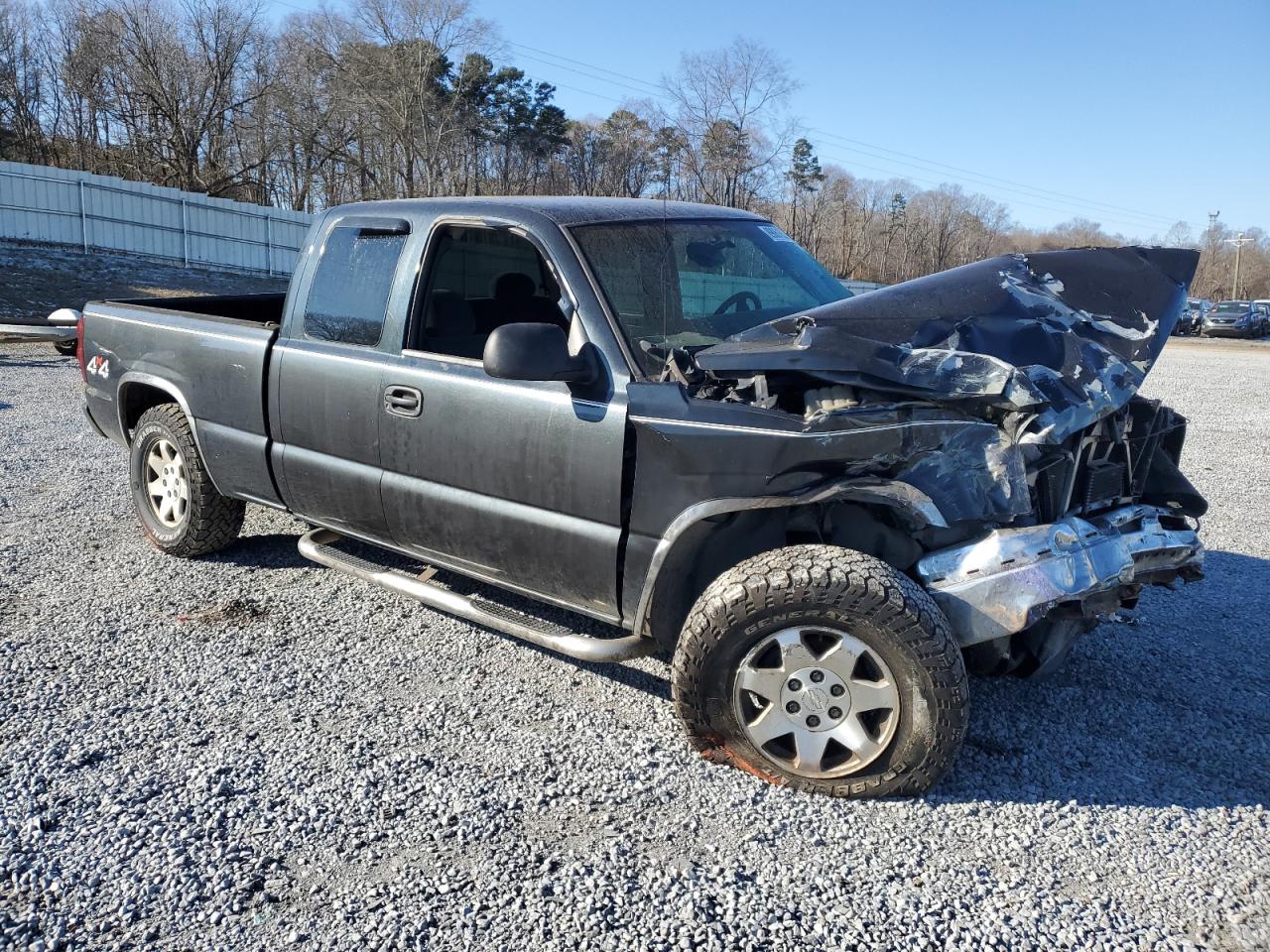 2003 Chevrolet Silverado - Image 4