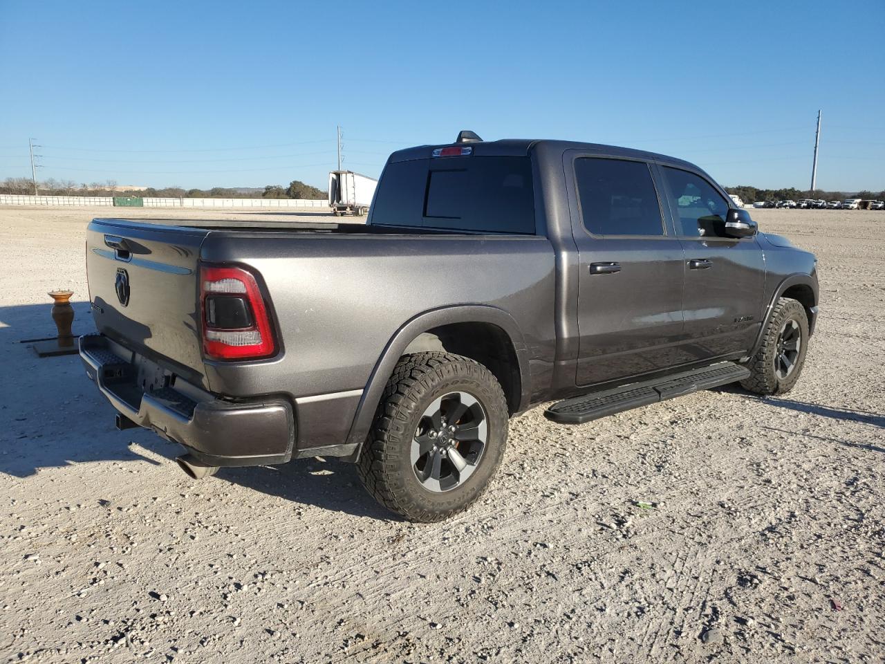 2022 RAM 1500 - Image 3