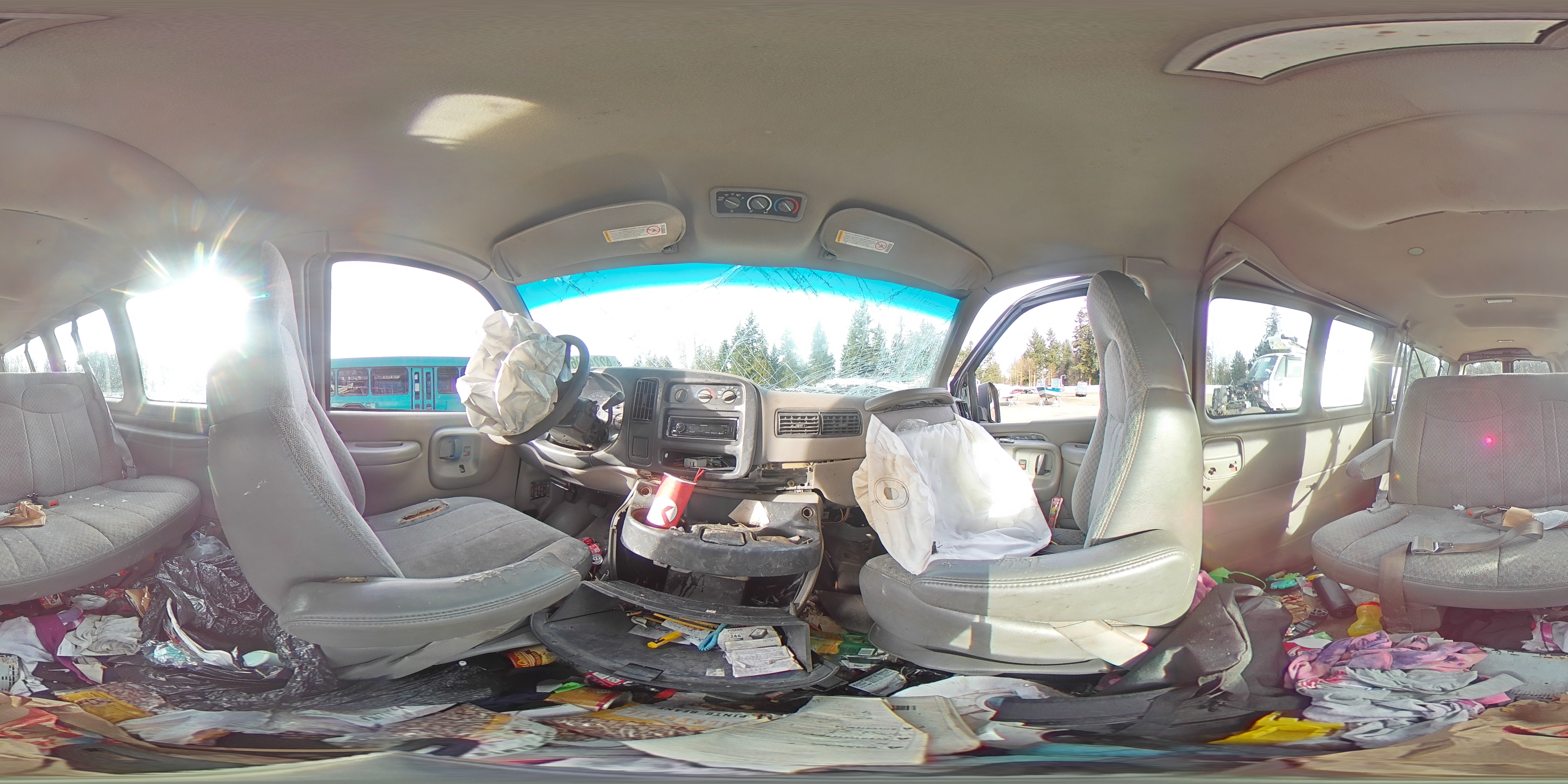 2000 Chevrolet Express - Image 13
