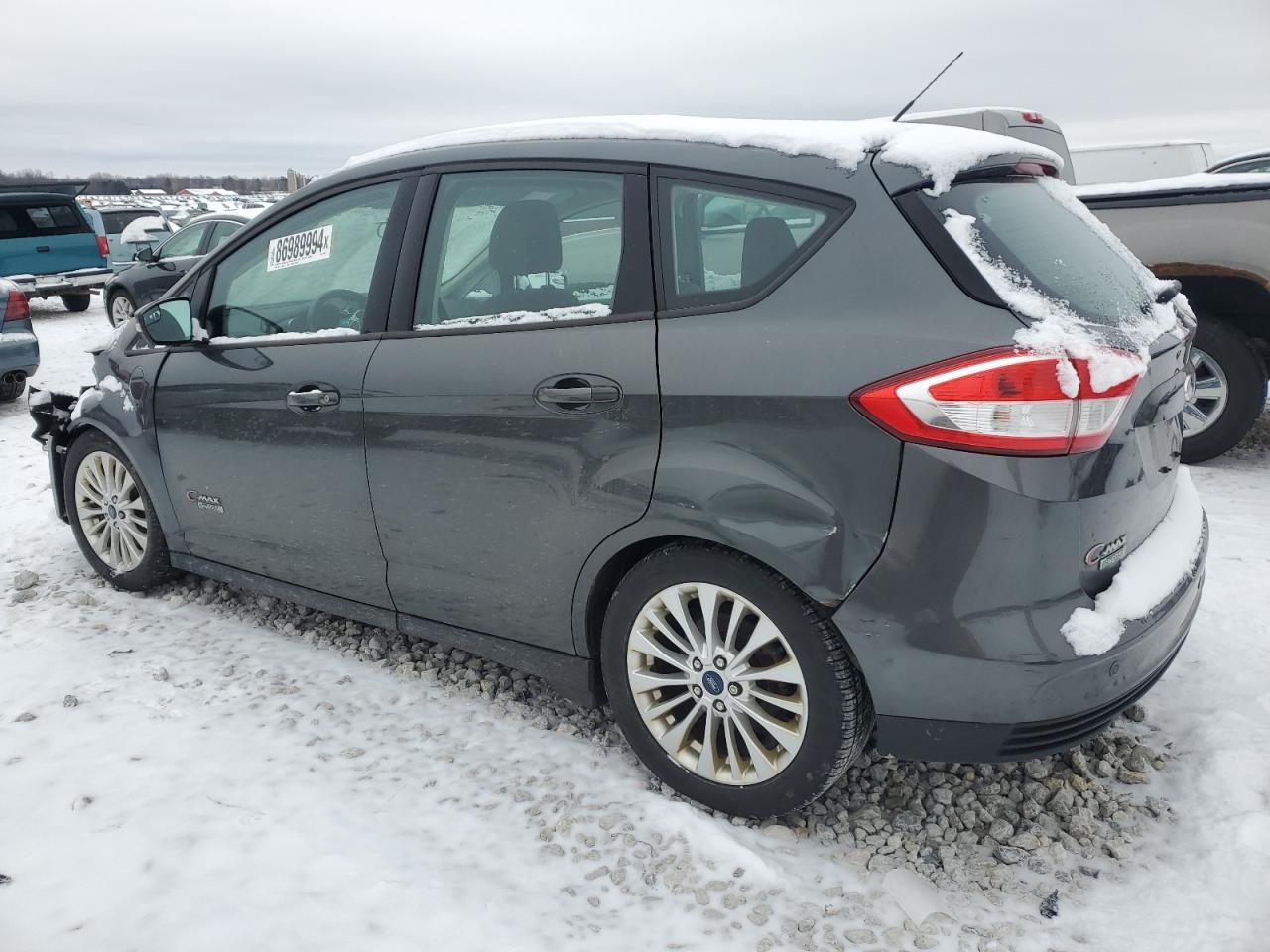 VIN 1FADP5EU8HL108632 2017 FORD CMAX no.2