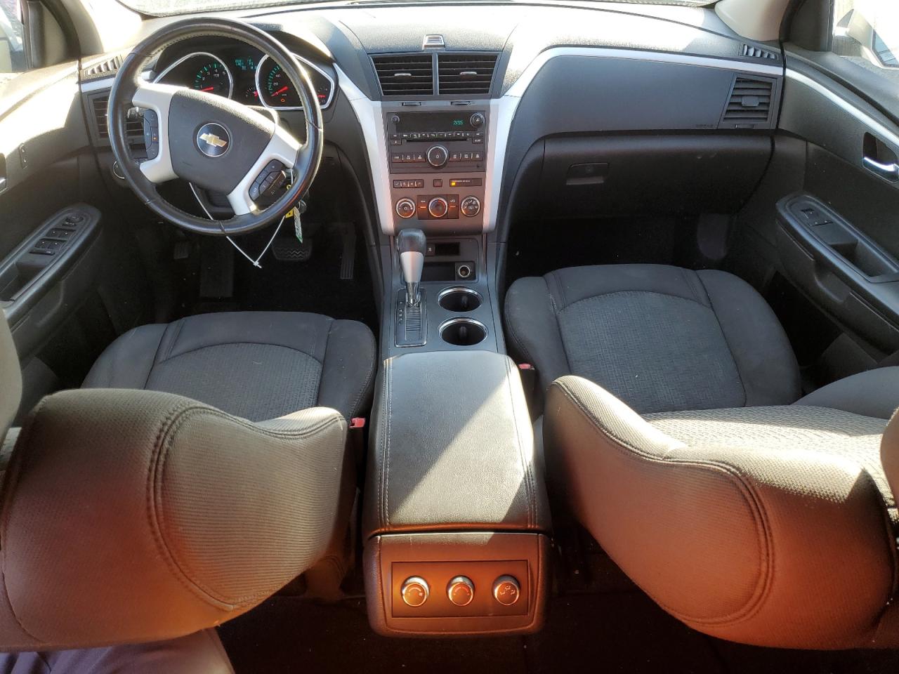 2011 Chevrolet Traverse - Image 8