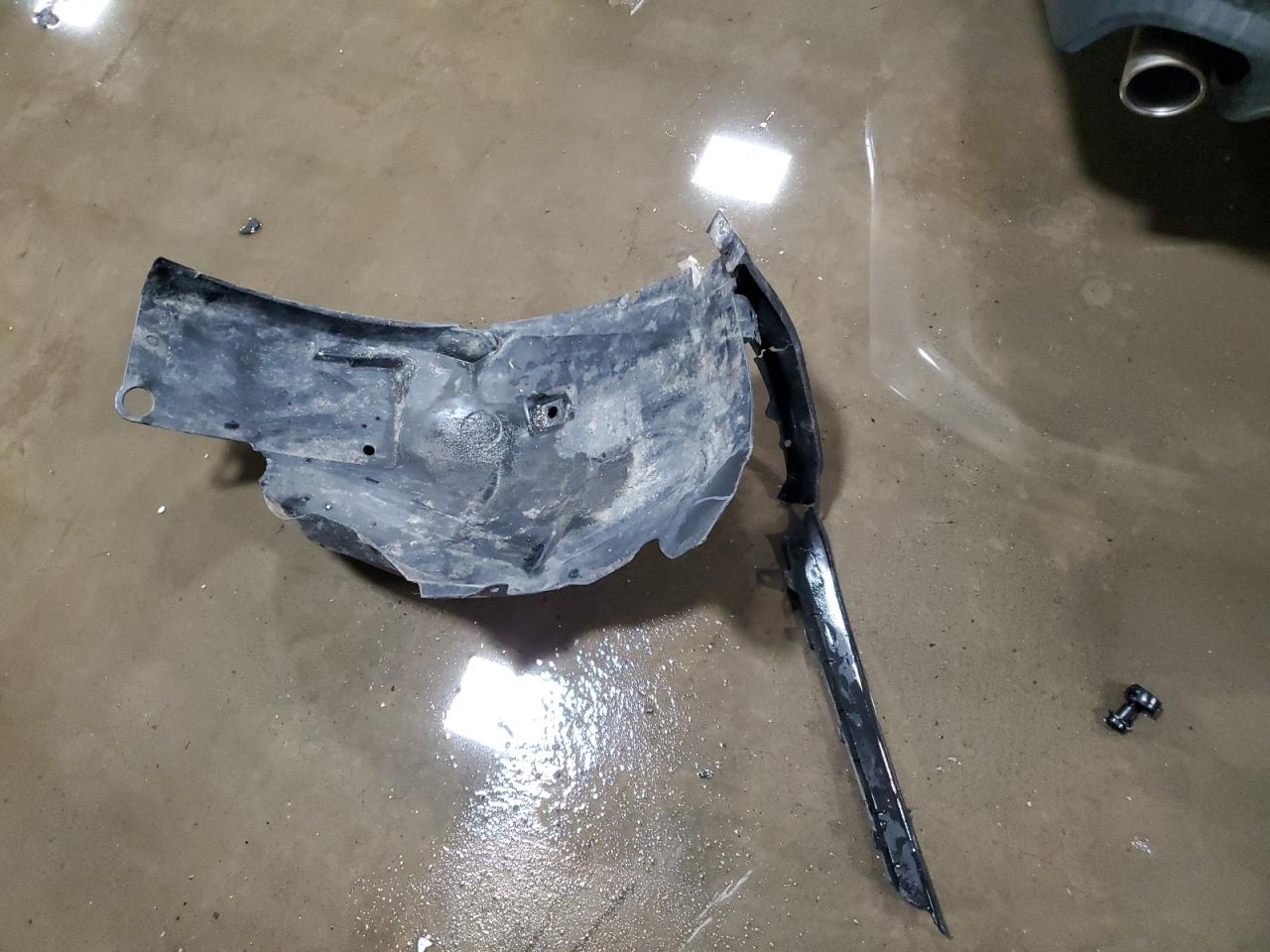 2011 Ford Mustang - Image 12