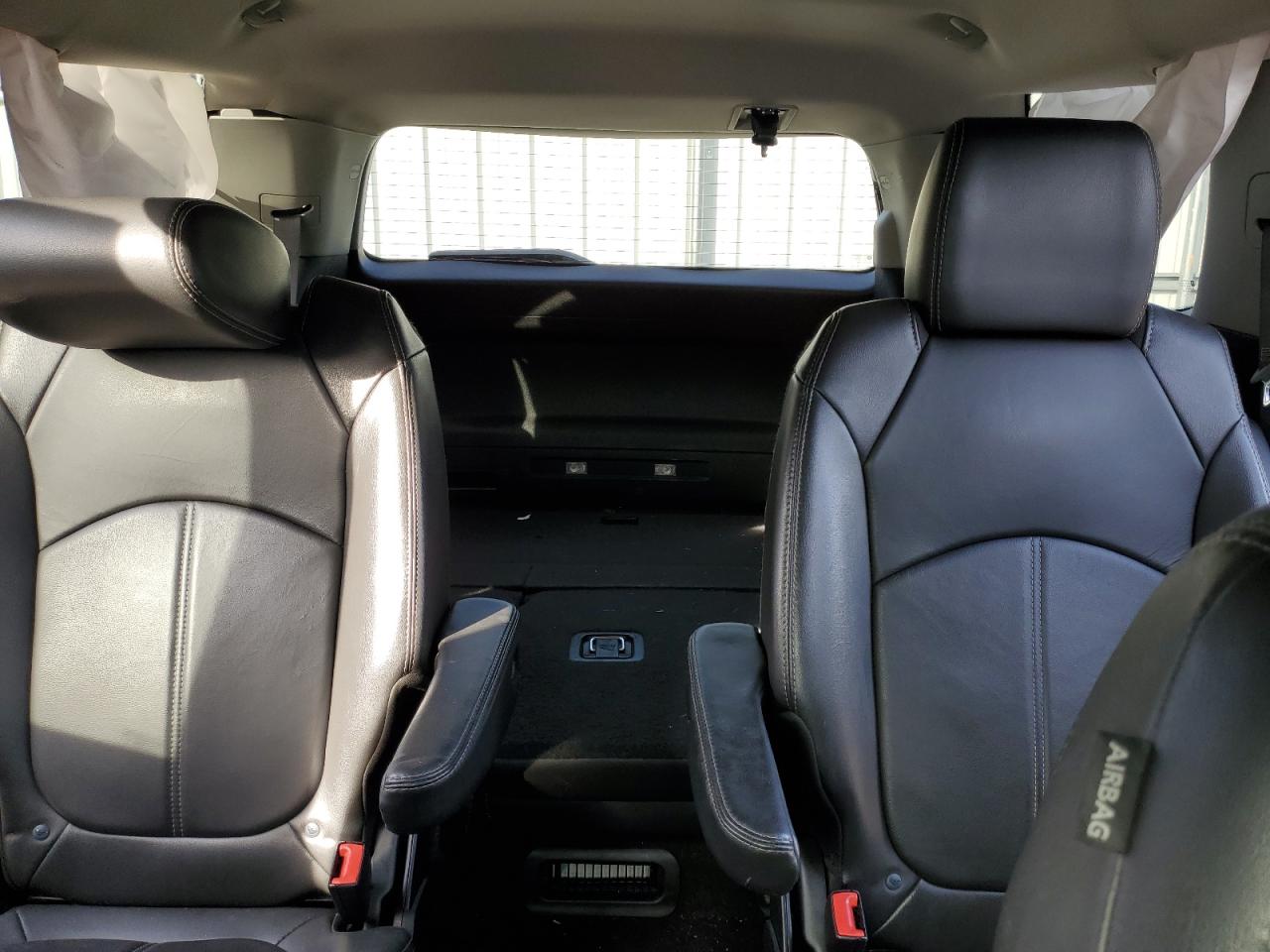 2015 GMC Acadia - Image 10