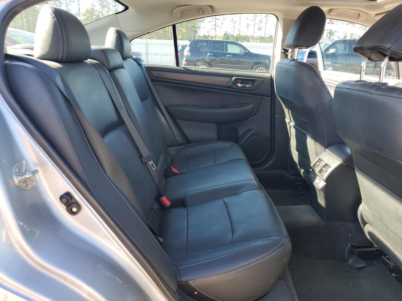 2015 Subaru Legacy - Image 11
