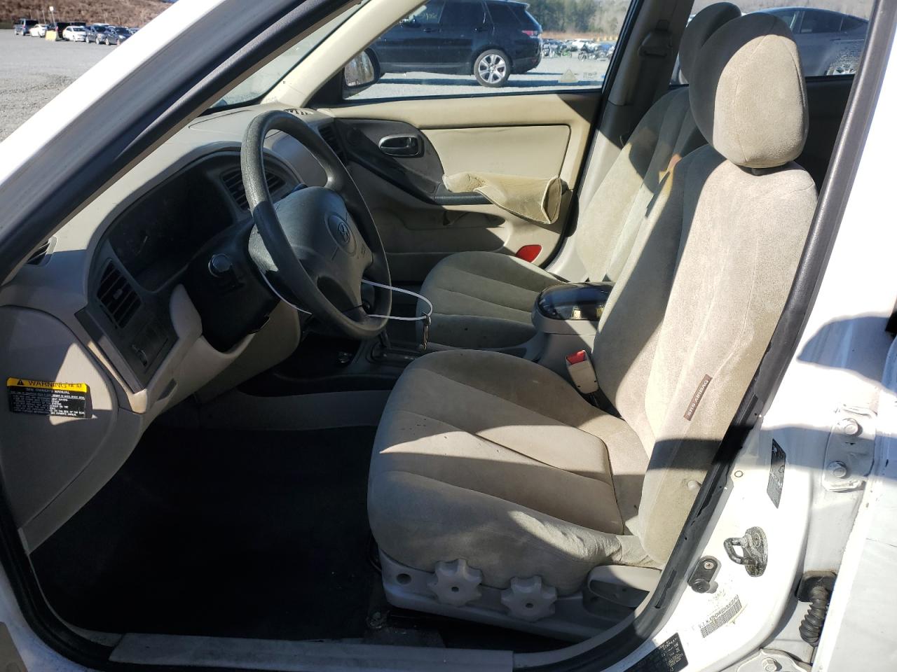 2003 Hyundai Elantra - Image 7