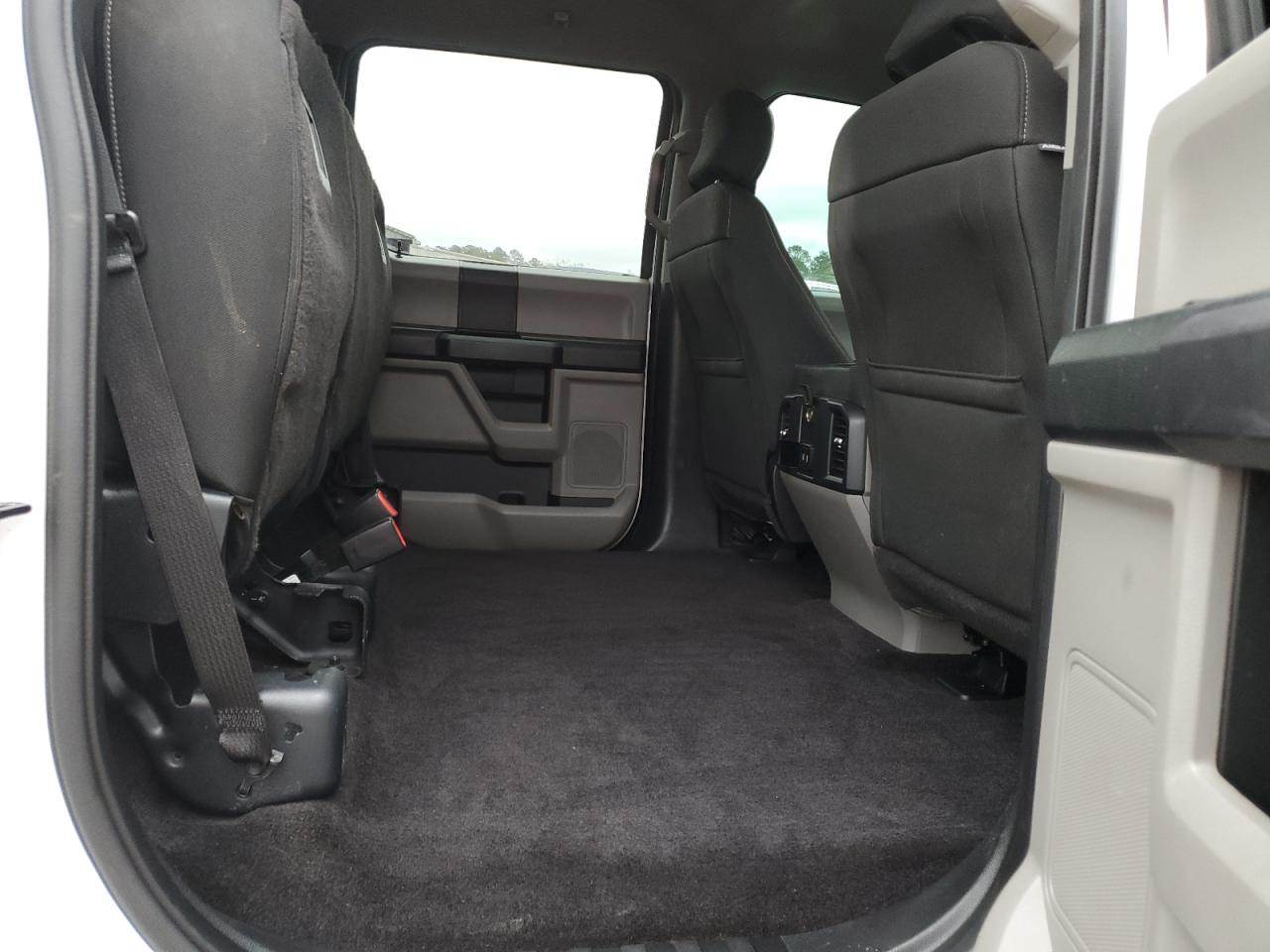 2017 Ford F-150 - Image 10