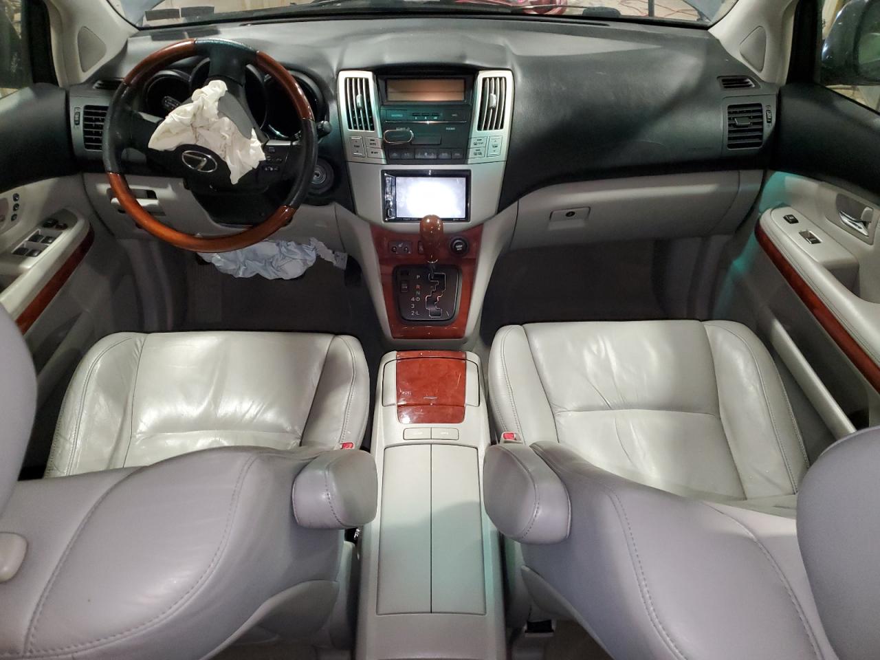 2004 Lexus RX - Image 8