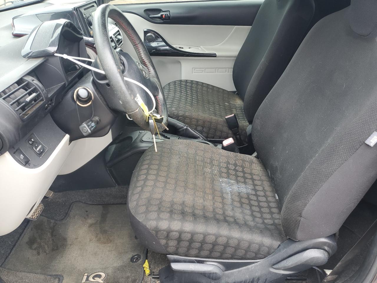 2013 Toyota iQ - Image 7
