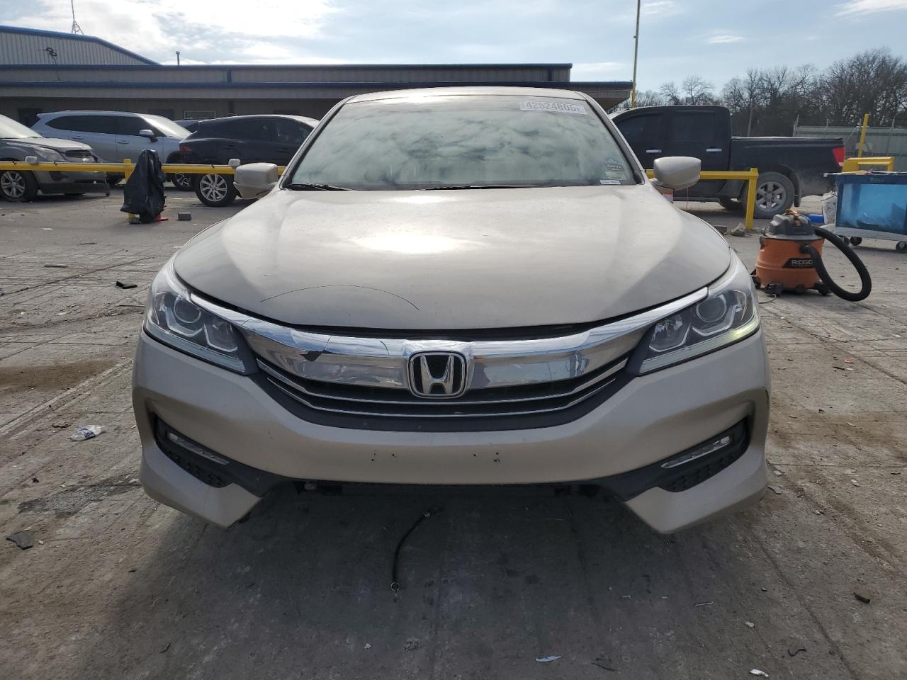 2016 Honda Accord - Image 5