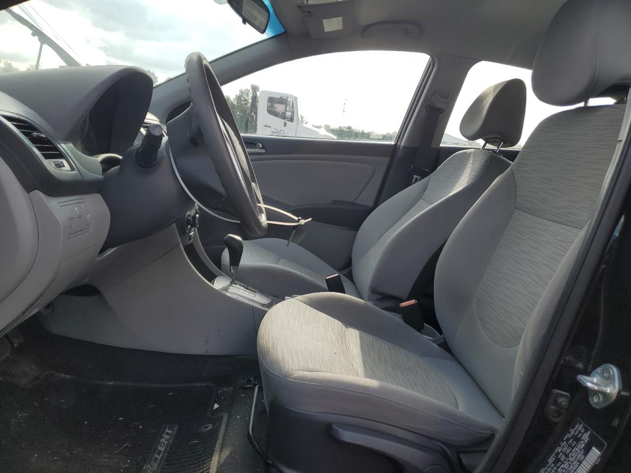 2016 Hyundai Accent - Image 7