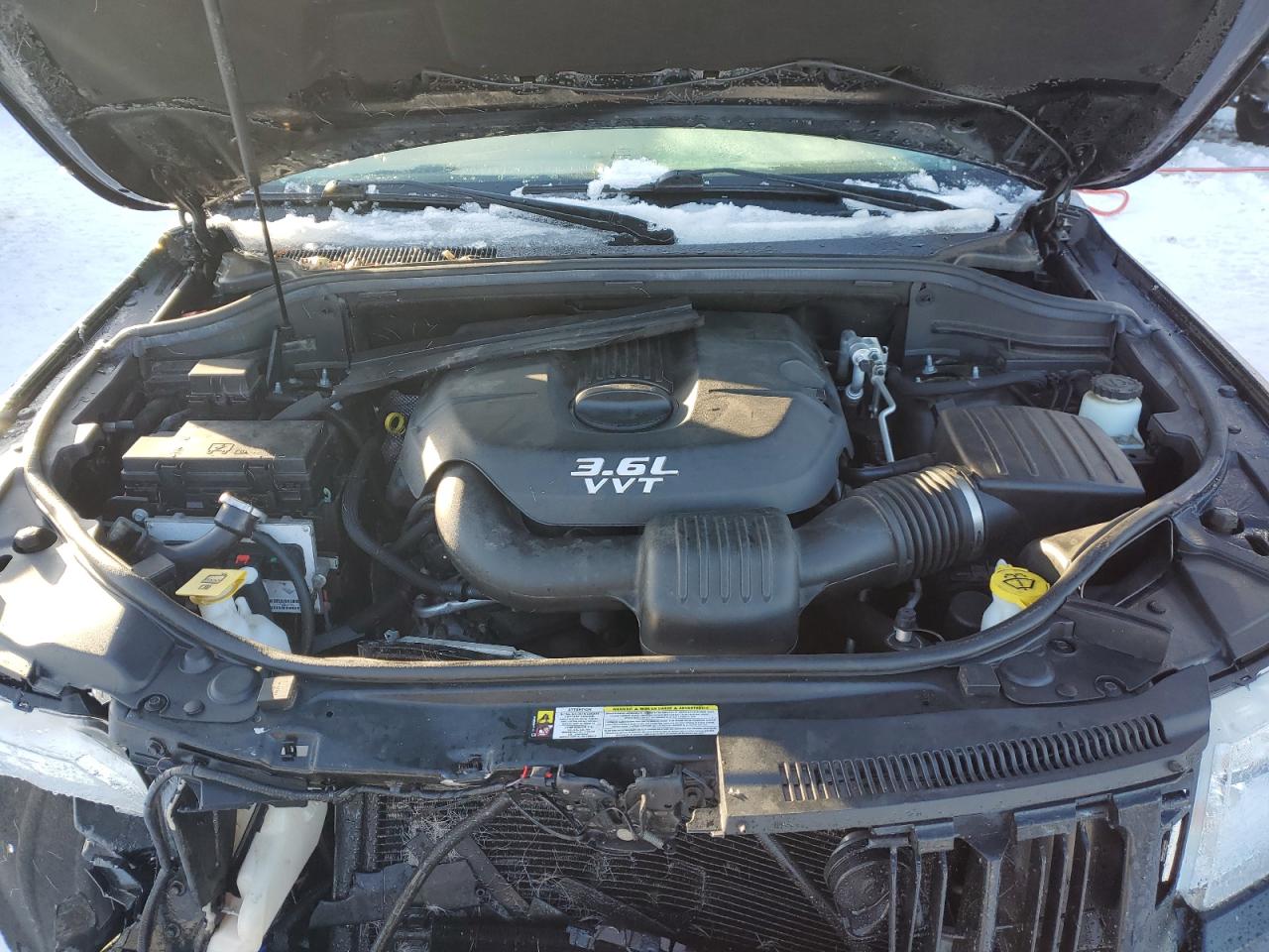 2013 Jeep Grand Cherokee - Image 12