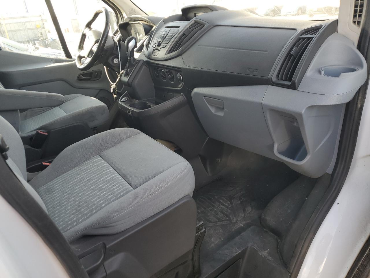 2017 Ford Transit - Image 8