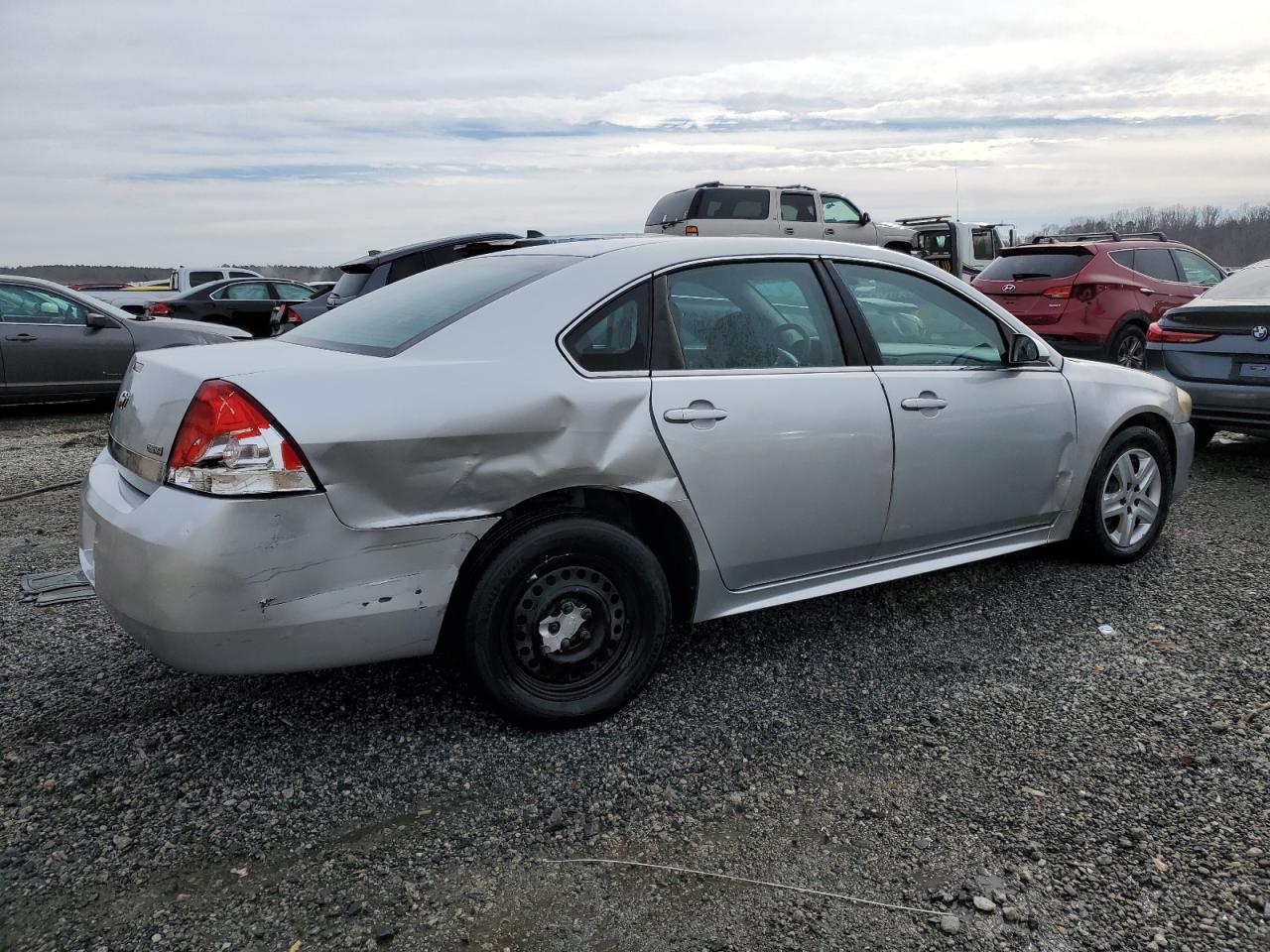 2010 Chevrolet Impala - Image 3