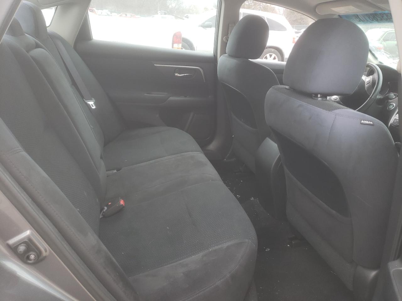2015 Nissan Altima - Image 10