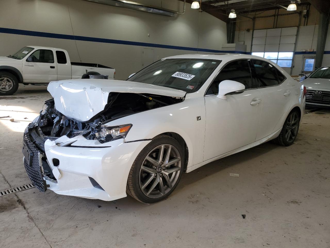2015 Lexus IS - Image 1