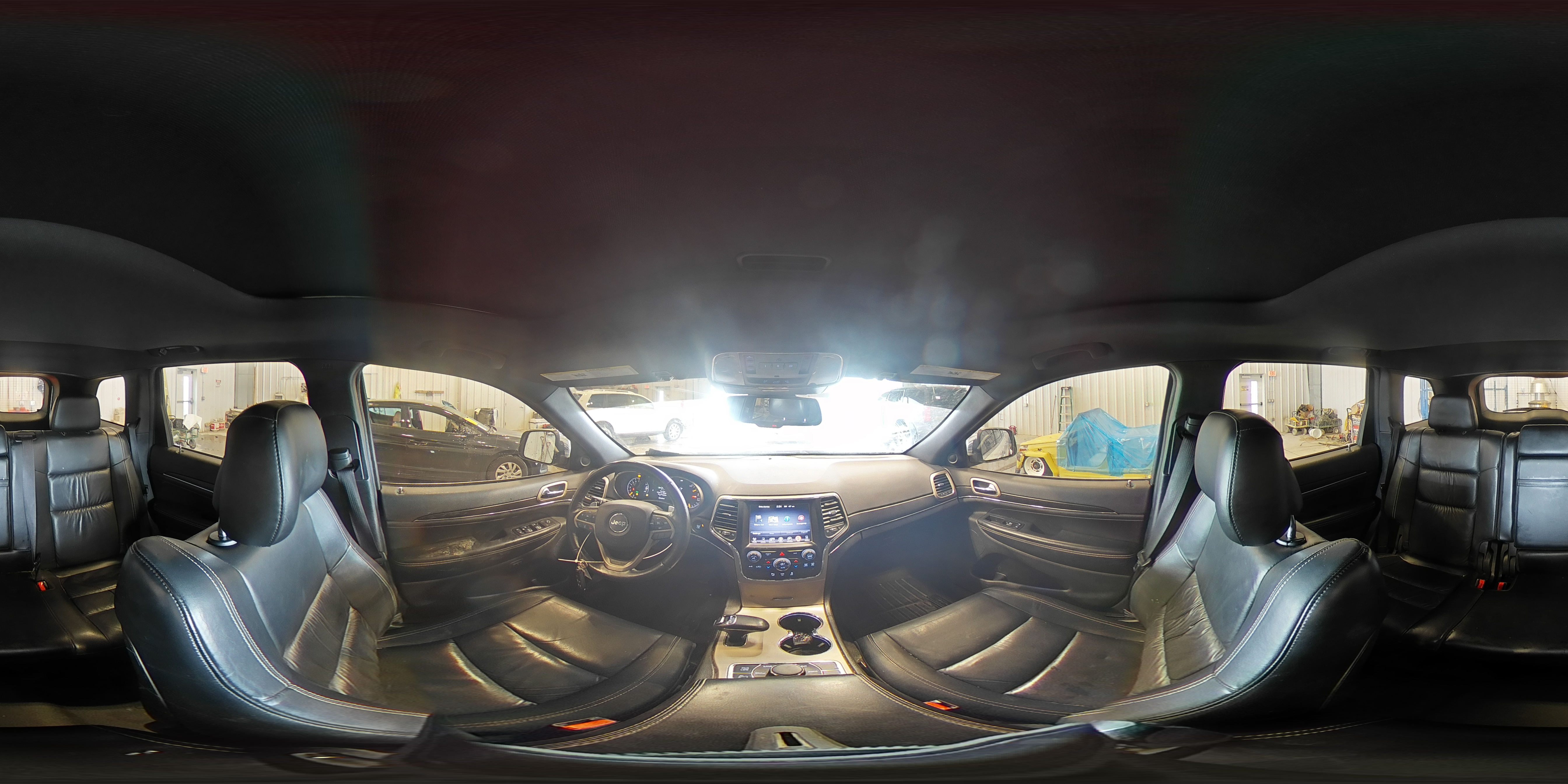 2015 Jeep Grand Cherokee - Image 15