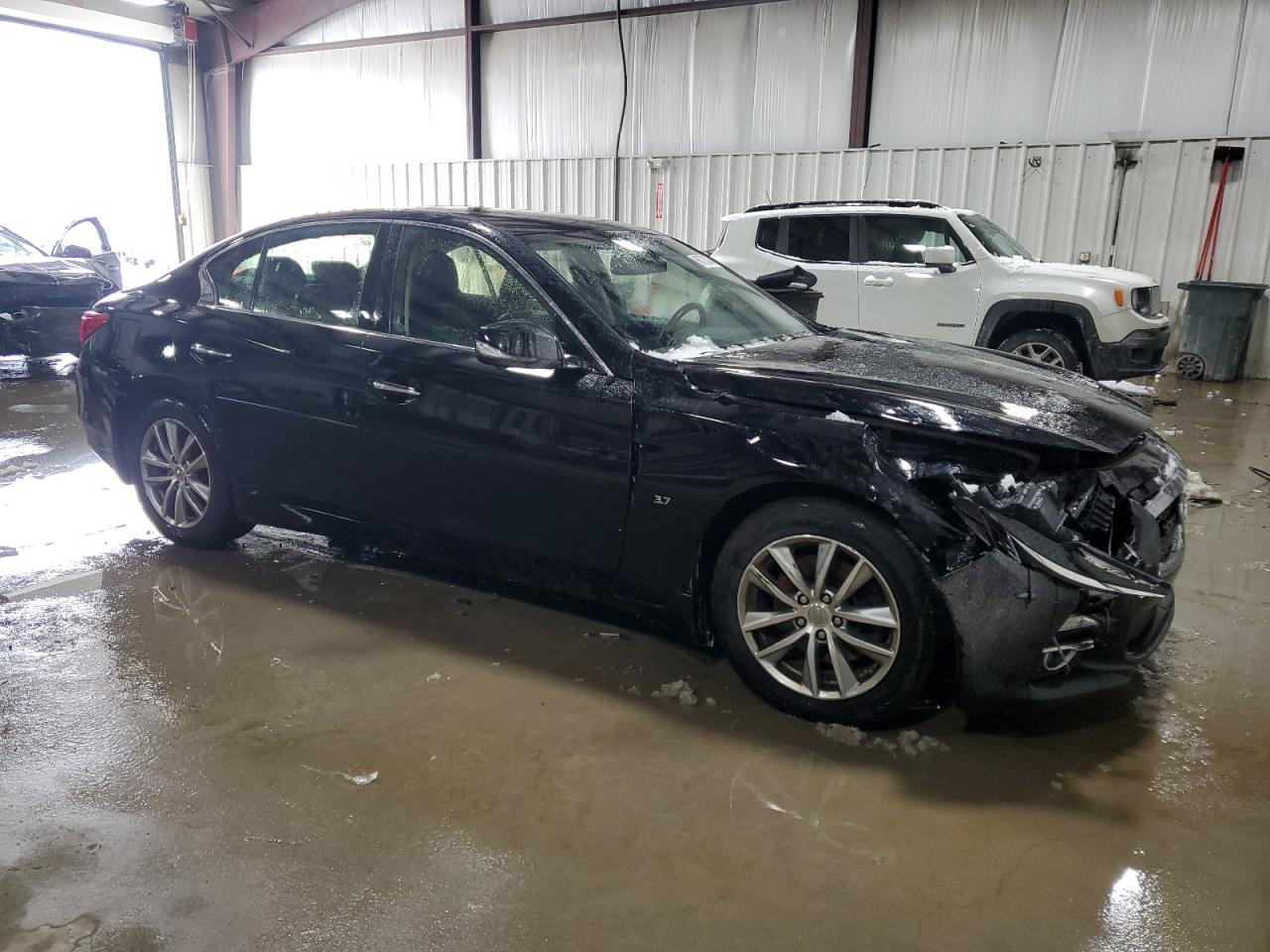 VIN JN1BV7AR1EM685001 2014 INFINITI Q50 no.4