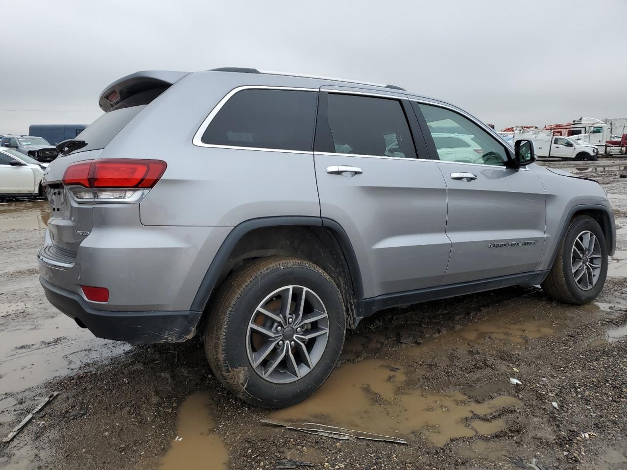 2020 Jeep Grand Cherokee - Image 3
