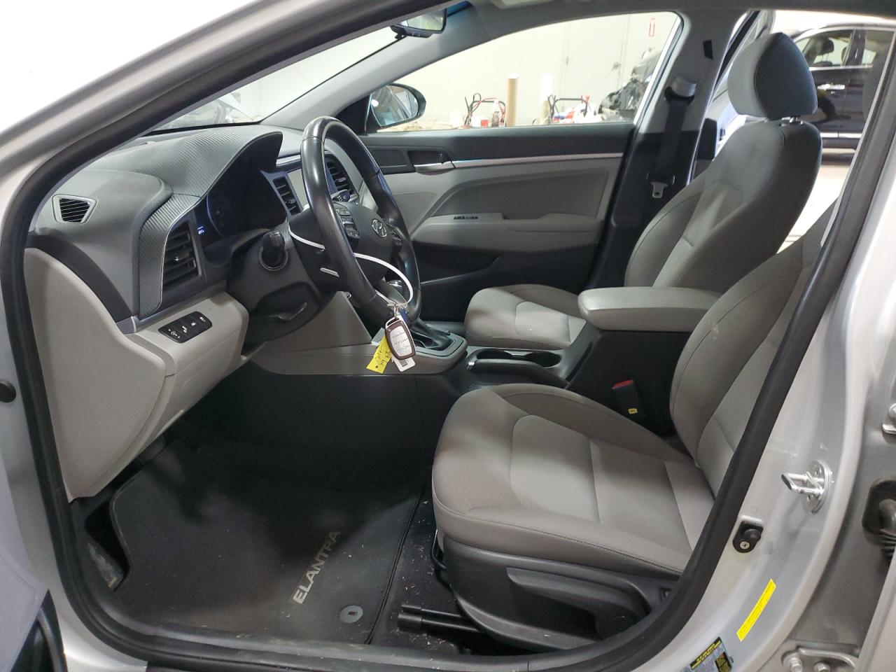 2019 Hyundai Elantra - Image 7