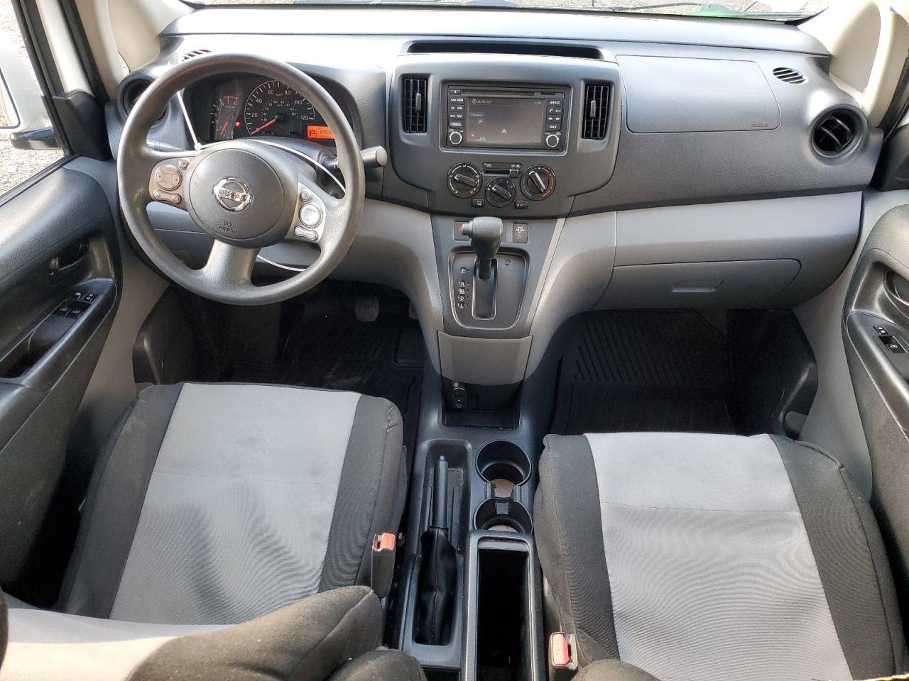 2017 Nissan NV - Image 8