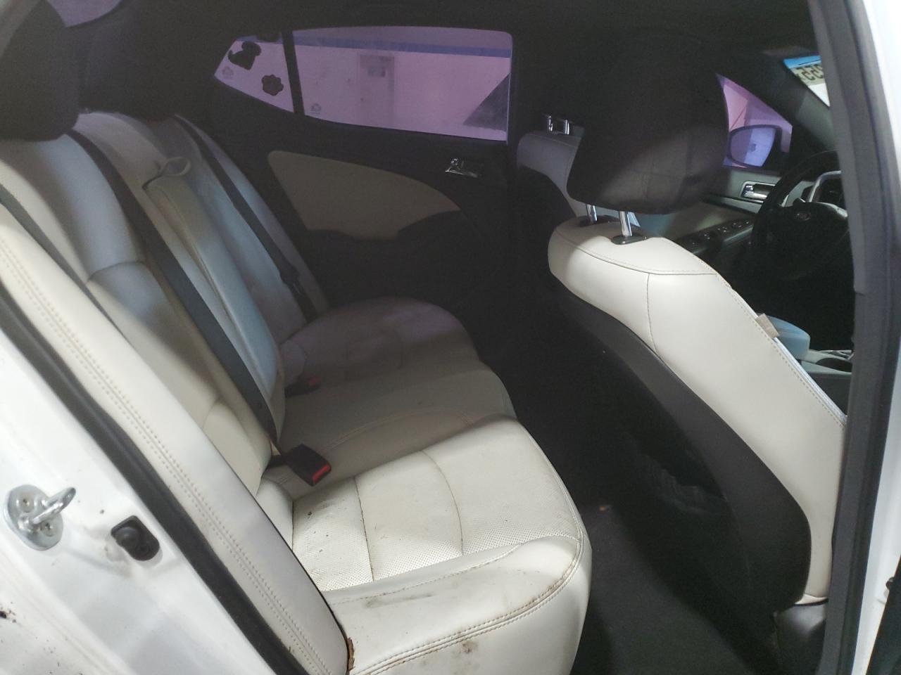 2013 Kia Optima - Image 10