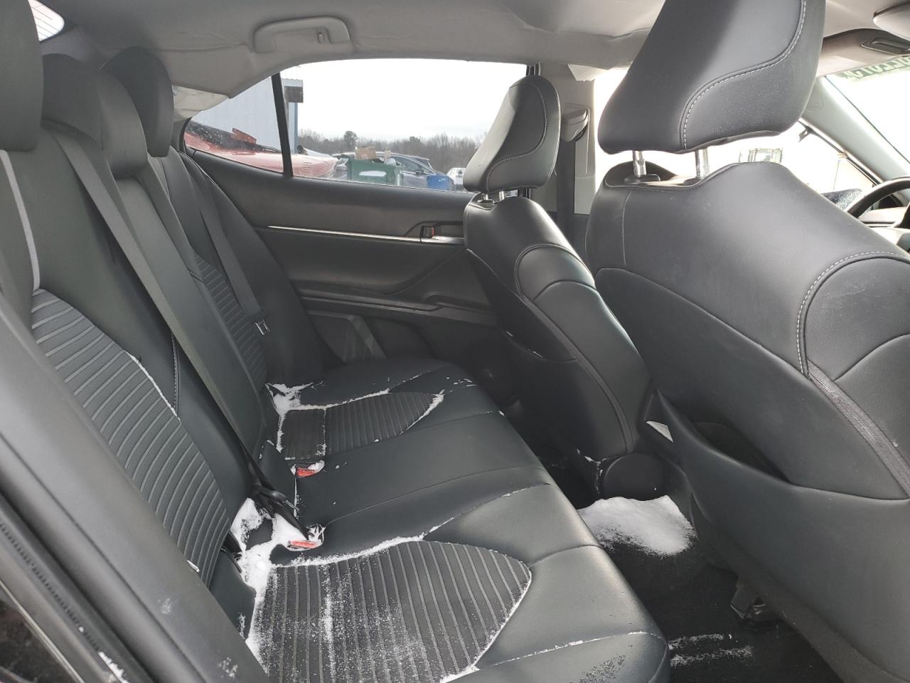 2022 Toyota Camry - Image 10