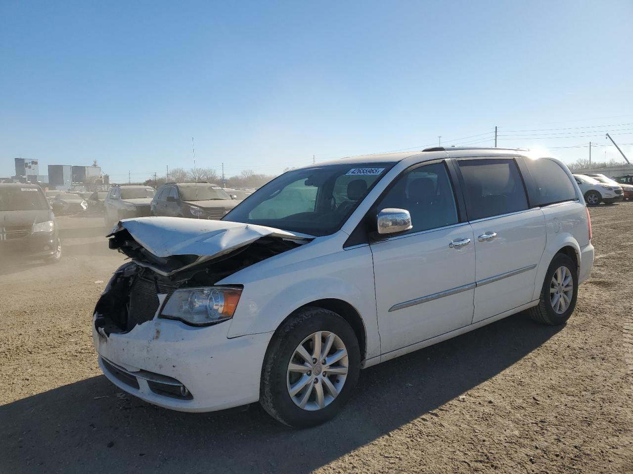 2015 Chrysler Town & Country - Image 1