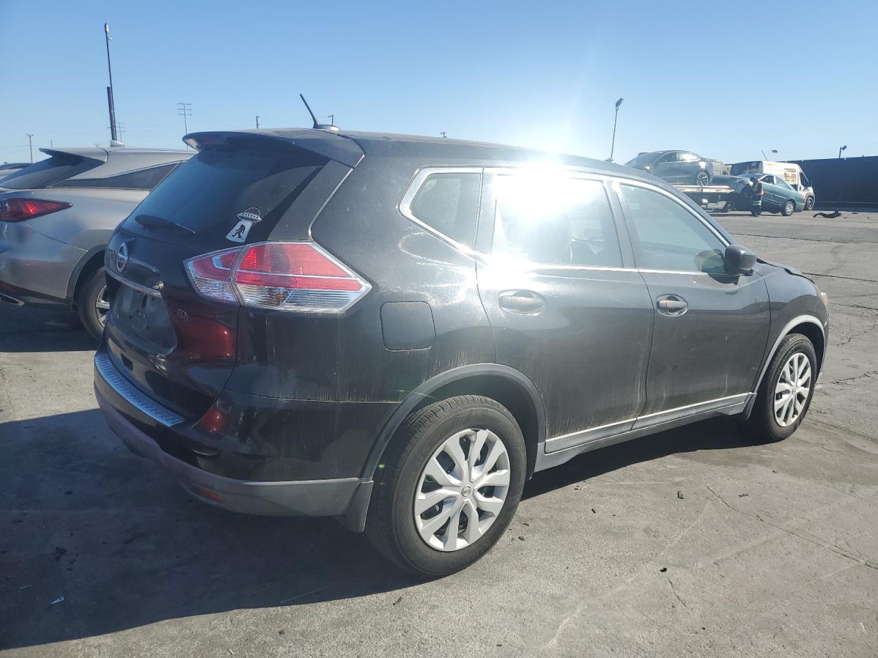 VIN KNMAT2MT3GP689979 2016 NISSAN ROGUE no.3