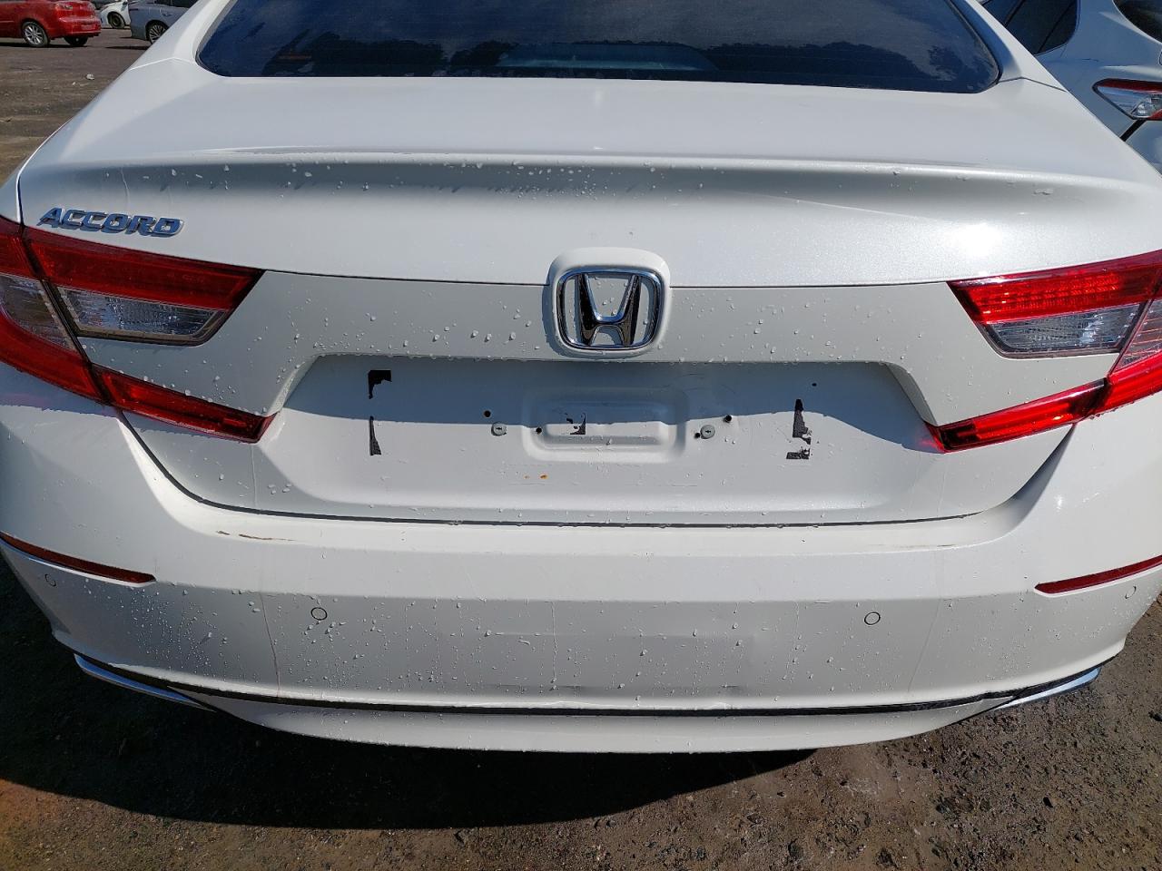 1HGCV1619JA607595 - 2018 Honda Accord - #undefined