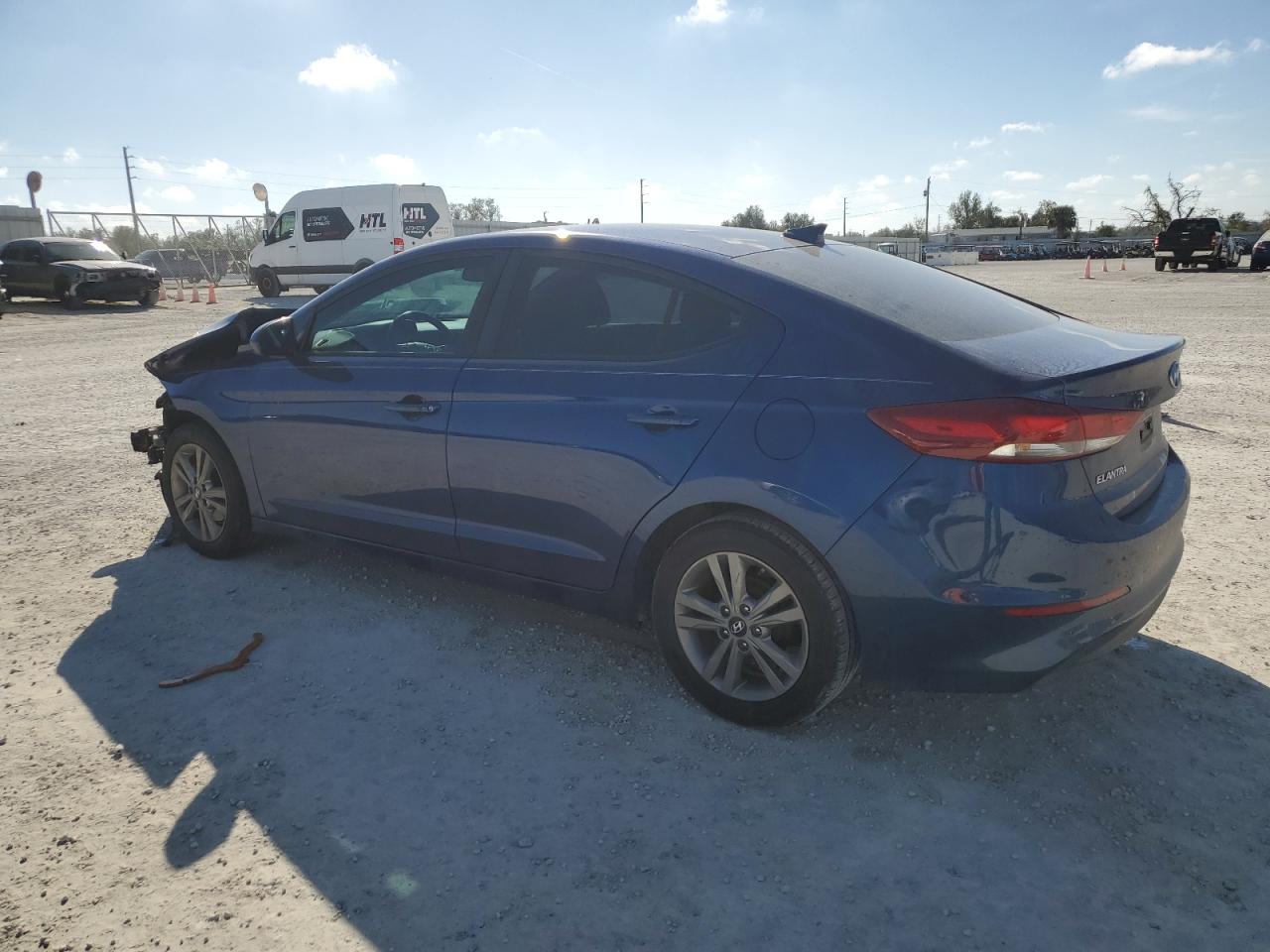 2017 Hyundai Elantra - Image 2