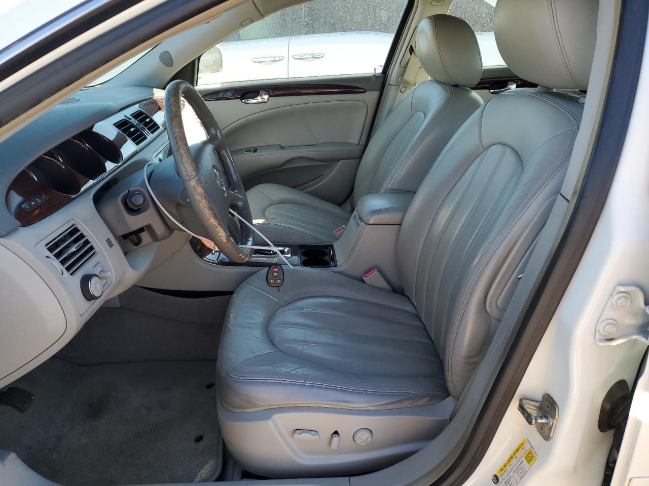 2009 Buick Lucerne - Image 7