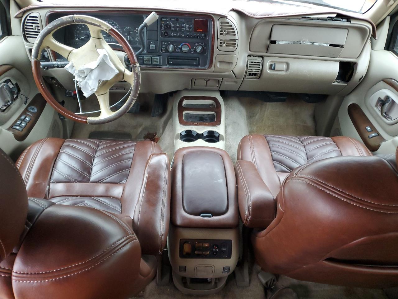 2000 Cadillac Escalade - Image 8
