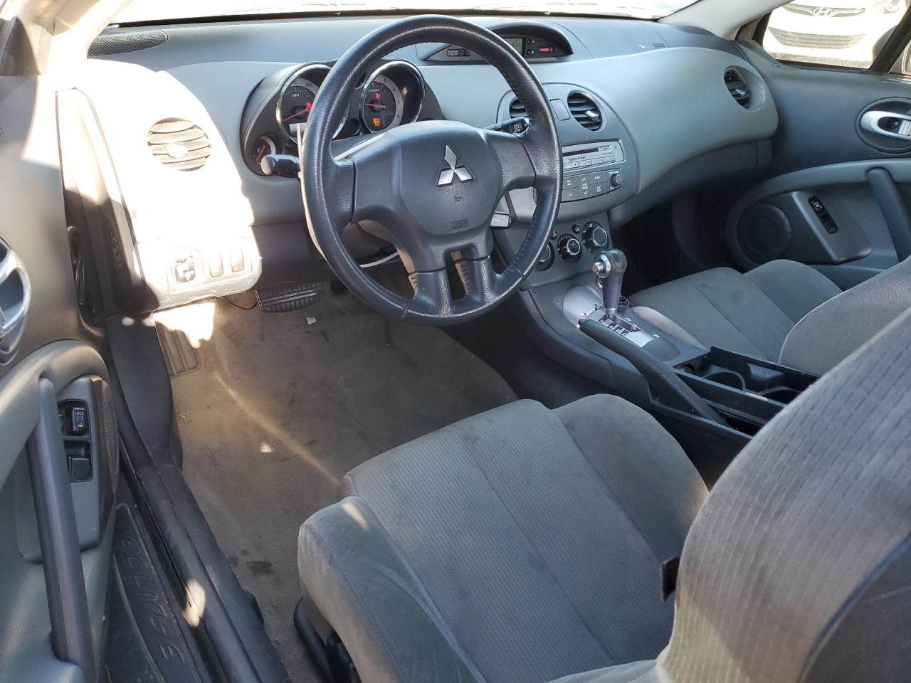 2006 Mitsubishi Eclipse - Image 8