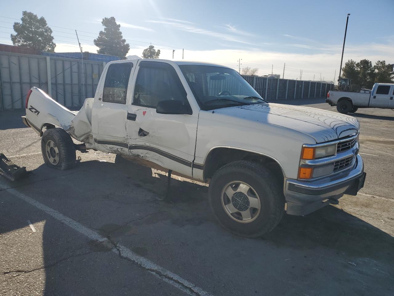 1998 Chevrolet GMT-400 - Image 4