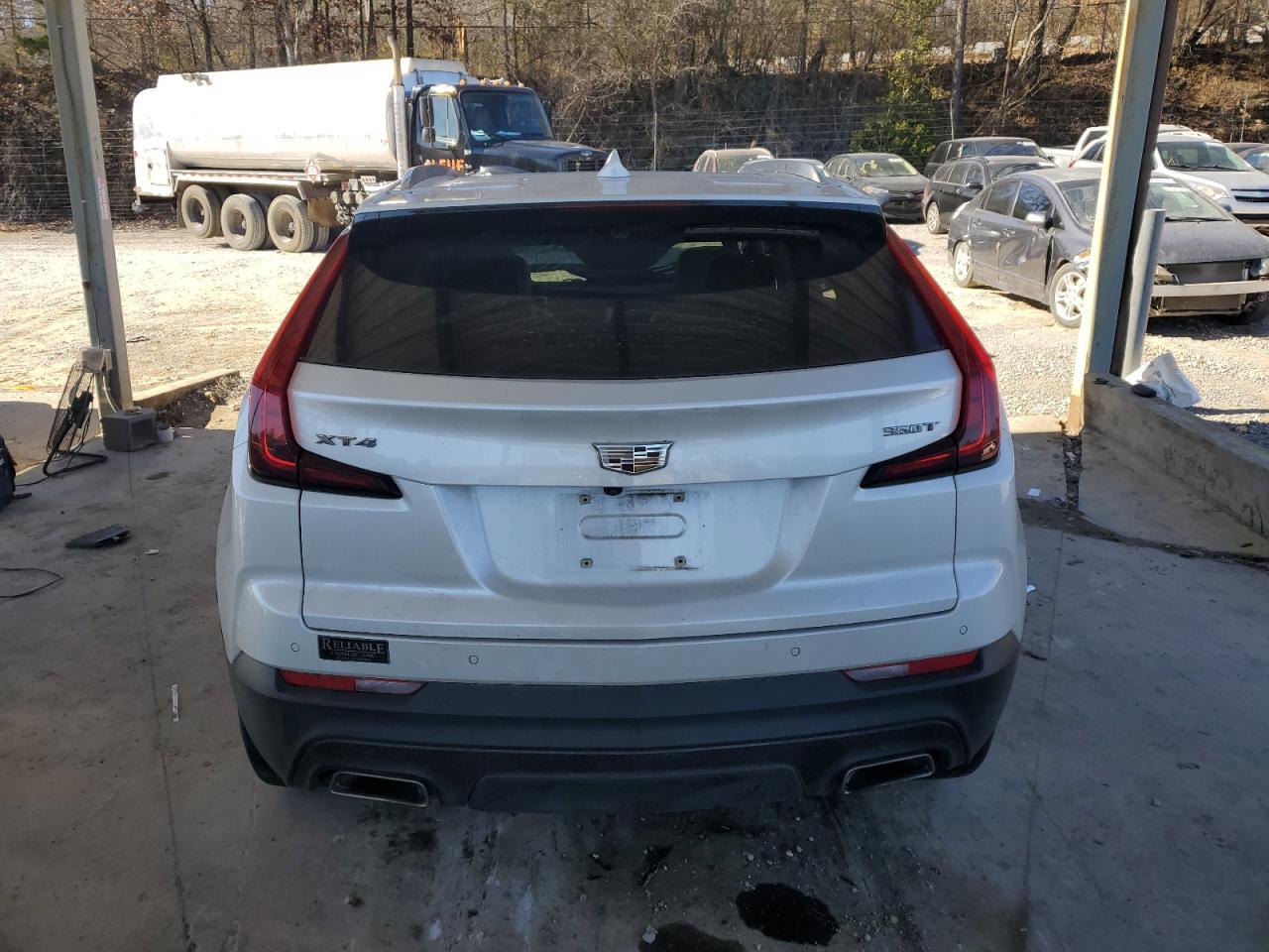 2021 Cadillac XT4 - Image 6