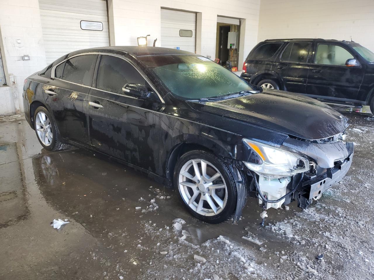 2010 Nissan Maxima - Image 4