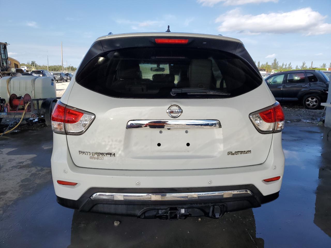 2013 Nissan Pathfinder - Image 6