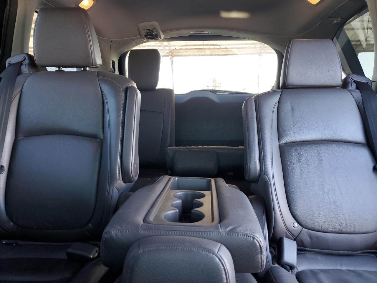 2018 Honda Odyssey - Image 10