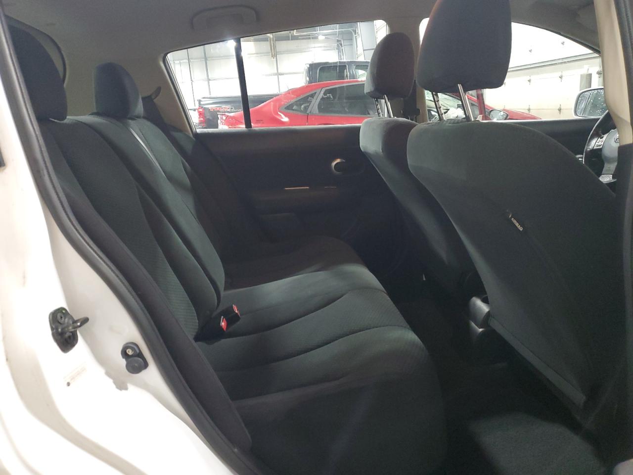 2012 Nissan Versa - Image 10